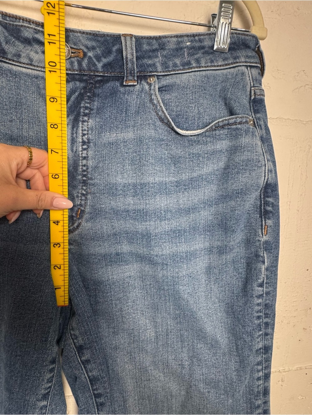 Madewell High-Rise Curvy flared Wide Leg Jeans in medium blue Wash Size 30 - Picture 6 of 13